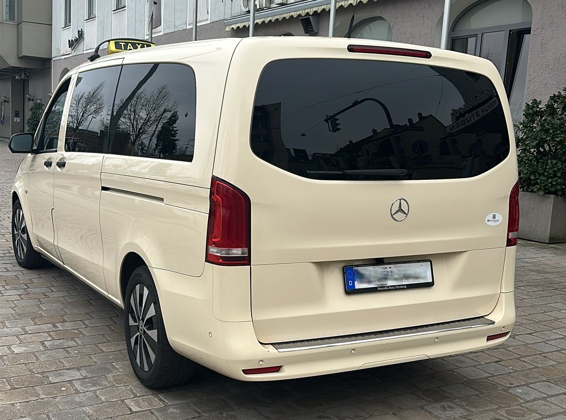 Koffer einladen Taxi